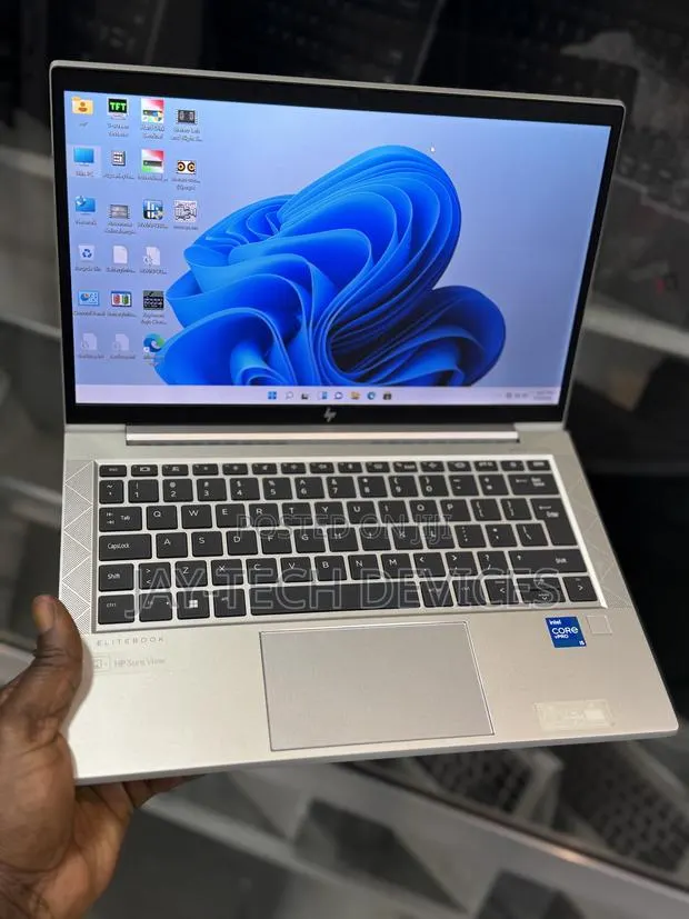 Laptop HP EliteBook 830 G8 8GB Intel Core I5 SSD 256GB · Photo 1
