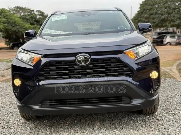 Toyota RAV4 XLE AWD 2020 Blue · Photo 1