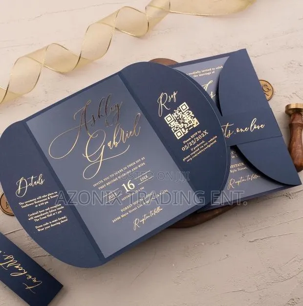 Metallic Effect Invitation Cards · Photo 1