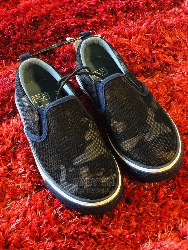 F F Blue Camouflage Sneakers · Photo 1