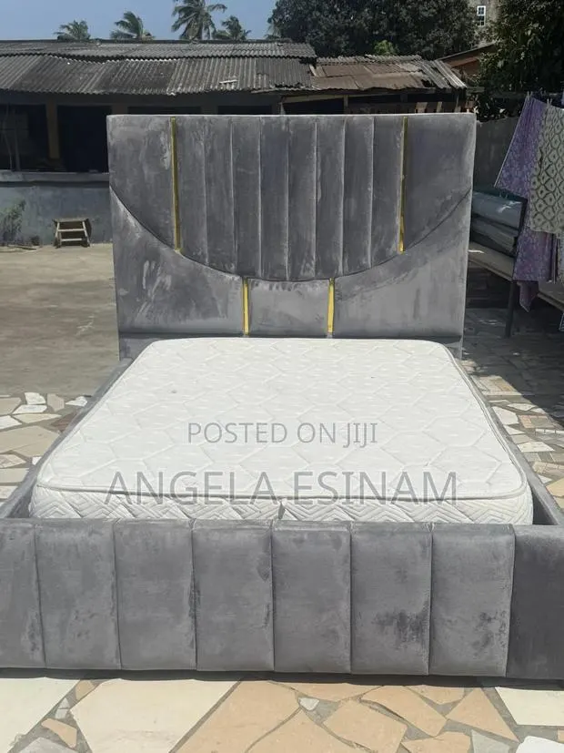 Double Size Bed · Photo 1