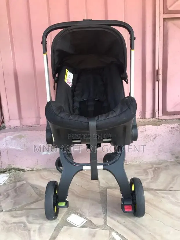 Doona Car Seat Stroller, Nitro Black - All-in-One Travel System · Photo 3