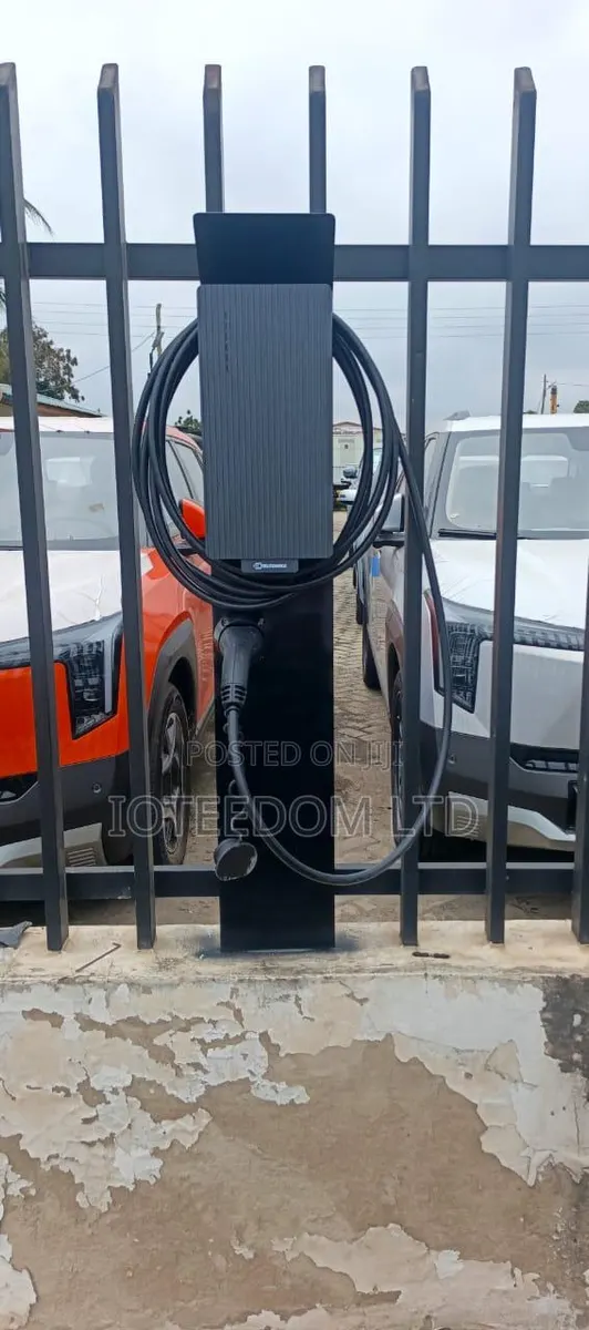 EV Charger for Electric Vehicles · Photo 1