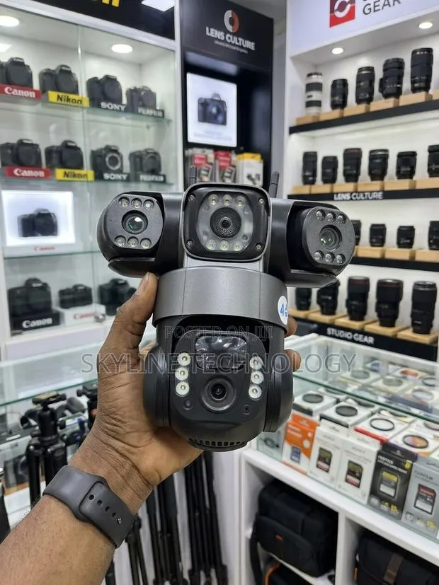 High Quality 3 Lens PTZ Solar CCTV Camera (4G ) · Photo 1