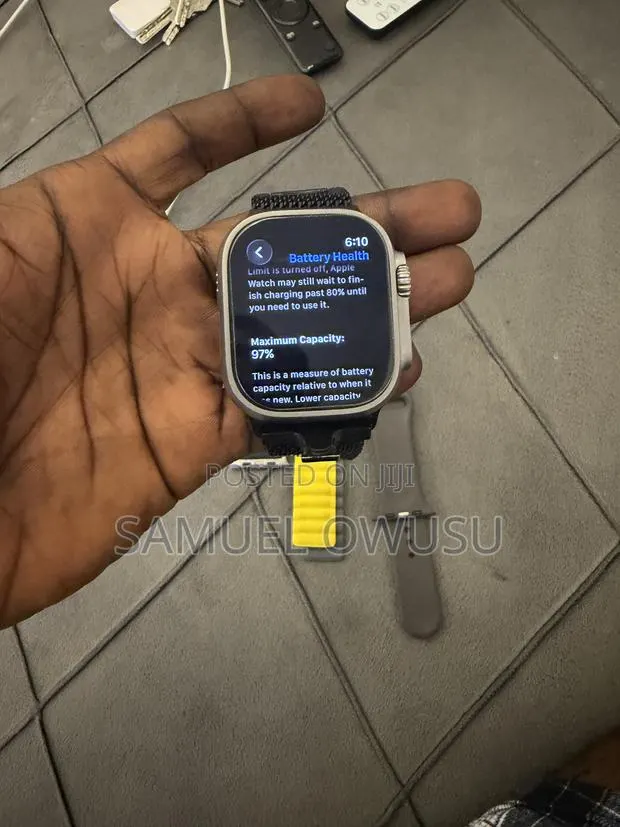 Apple Watch Ultra 1 · Photo 1