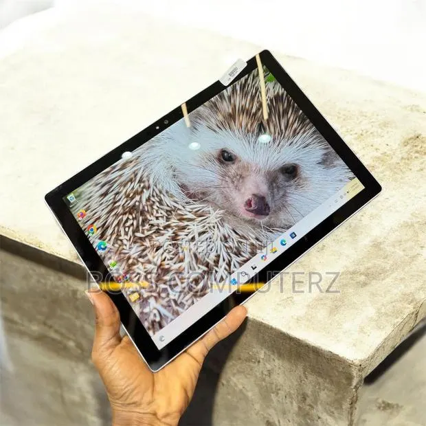 Laptop Microsoft Surface Pro 4 8GB Intel Core i5 SSD 128GB · Photo 1