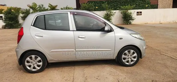 Hyundai I10 2015 Silver · Photo 1