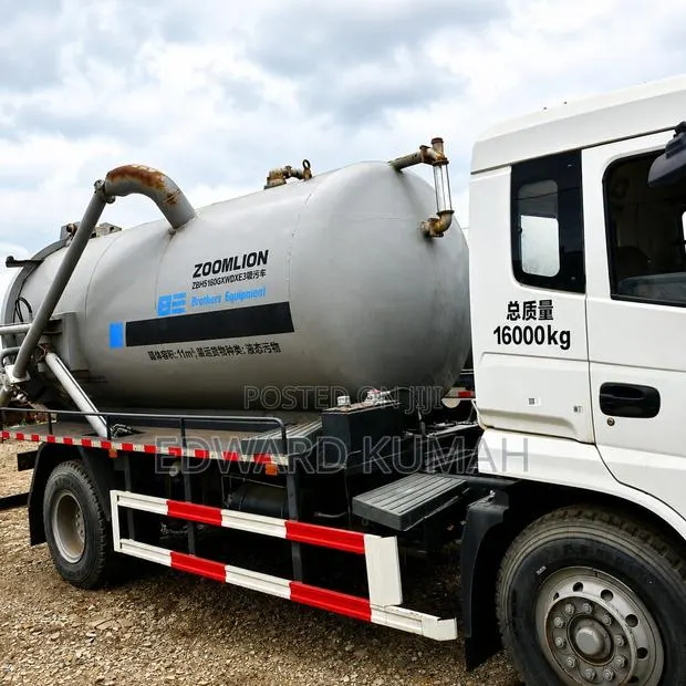 Vacuum Truck · Photo 1