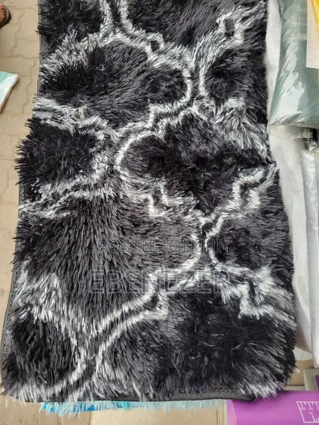Soft Fur Carpets · Photo 1
