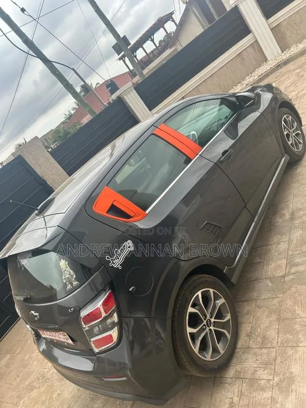 Chevrolet Sonic 2019 Black · Photo 1