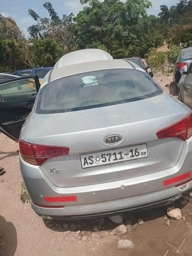 Kia K5 2014 Silver · Photo 1
