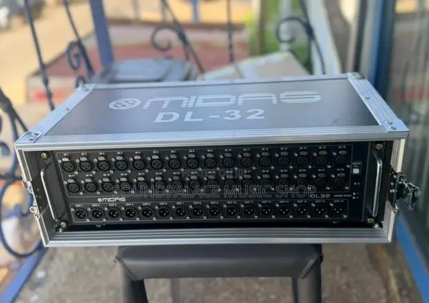 Midas Dl32 Digital Stage Box With Rack · Photo 1