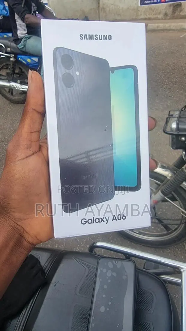 New Samsung Galaxy A06 128 GB Blue · Photo 1
