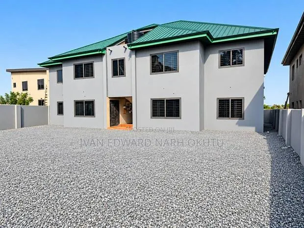 Furnished 12bdrm Apartment in Amrahia for sale · Photo 1