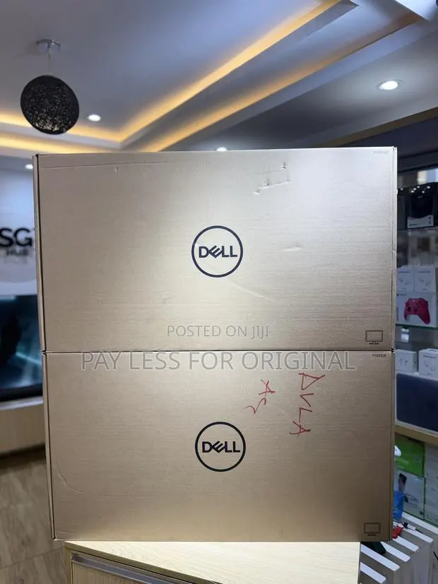 Dell 32 Monitor Ultra UHD LED · Photo 1