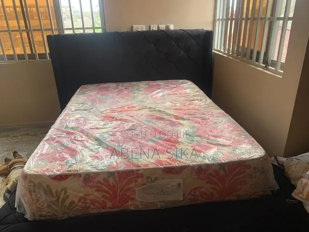 Latex Foam Mattress · Photo 1