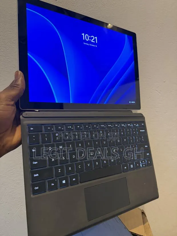 Laptop Microsoft Surface Pro 5 8GB Intel Core i5 SSD 256GB · Photo 1