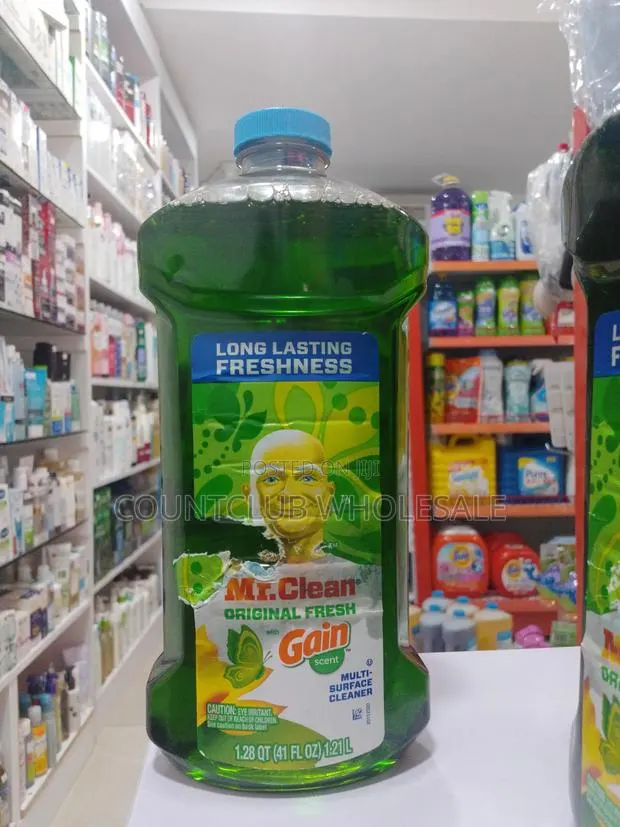 Mr Clean Multi Surface Cleaner · Photo 1