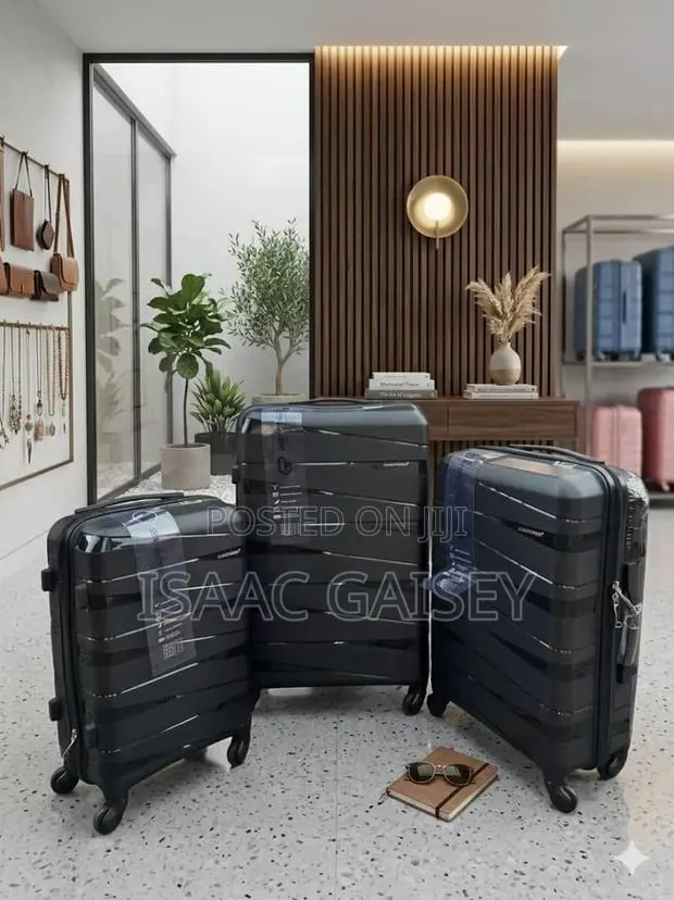 3set Ultra Quality Lightweight Anticrake Luggages · Photo 1