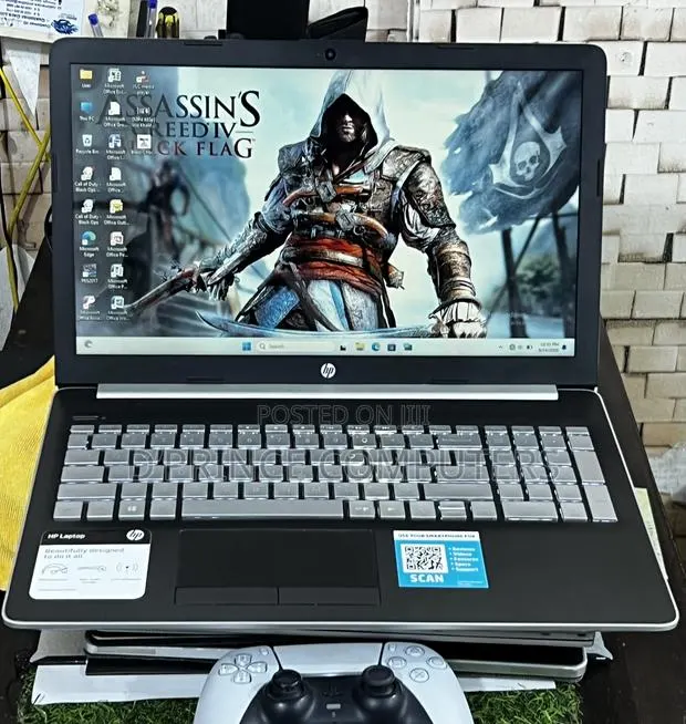 Laptop HP 15-dw0037wm 8GB AMD A10 HDD 1T · Photo 1
