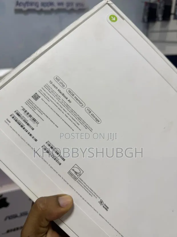 New Laptop Apple MacBook Air 2026 M5 16GB Apple M5 SSD 1T · Photo 1