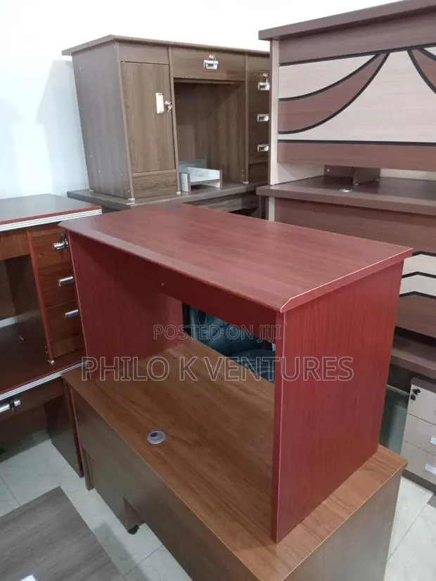 Long Lasting Task Table · Photo 1