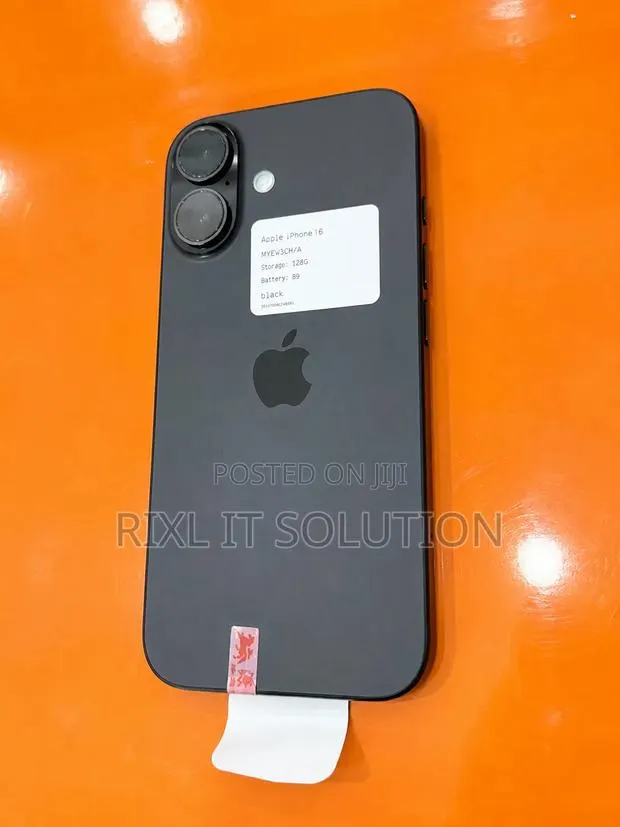 Apple iPhone 16 128 GB Black · Photo 1