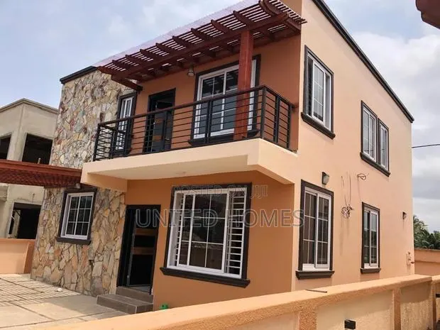 4bdrm House in Achimota for Sale · Photo 1