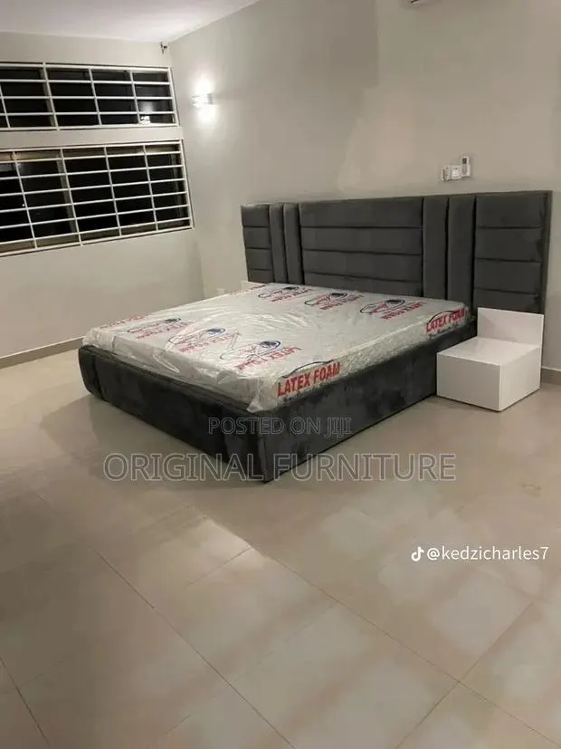 King Size Frame Mattress and Side Drawers · Photo 1