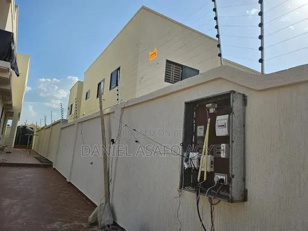 Electric Fence And Cctv Installation · Photo 1