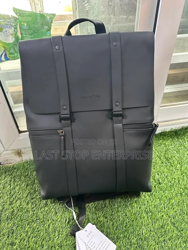 Quality and Classic Office/Laptop Bag · Photo 1
