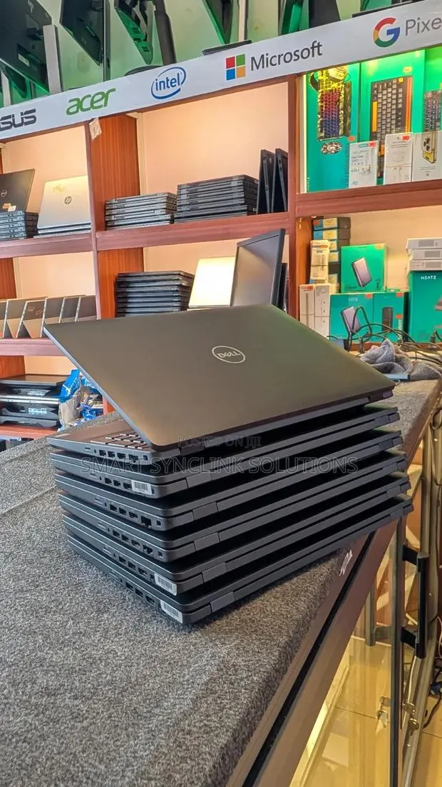 Laptop Dell Precision 3541 16GB Intel Core i5 SSD 256GB · Photo 1