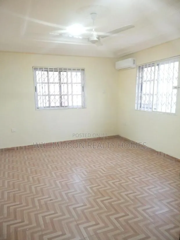 2bdrm Apartment in Community 18 Area, Spintex for rent · Photo 3