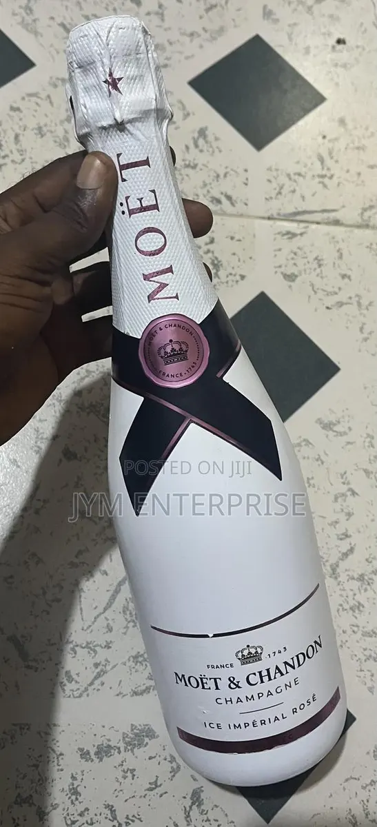 Moët Chandon Ice Imperial Rose · Photo 1