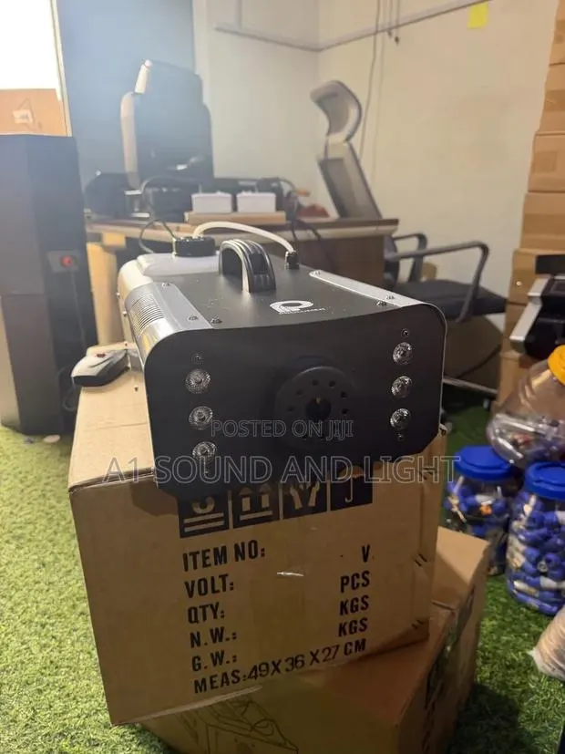 Prolumen 1500 Watts Smoke Machine[6 Led Lights] · Photo 2