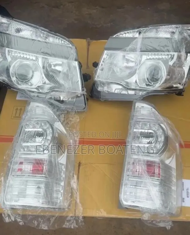 Toyota Voxy 2012 2013 Headlight Pair Brand New Available · Photo 1