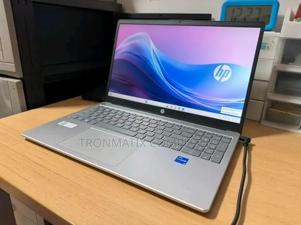 New Laptop HP 14S 16GB Intel Core i5 SSD 512GB · Photo 1