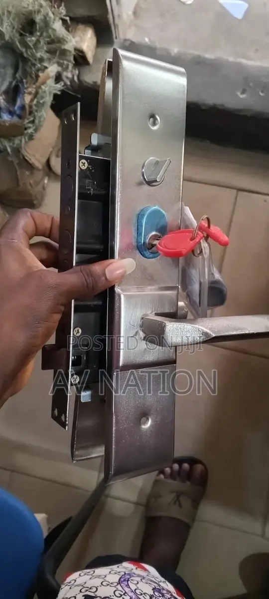 Door Locks · Photo 1