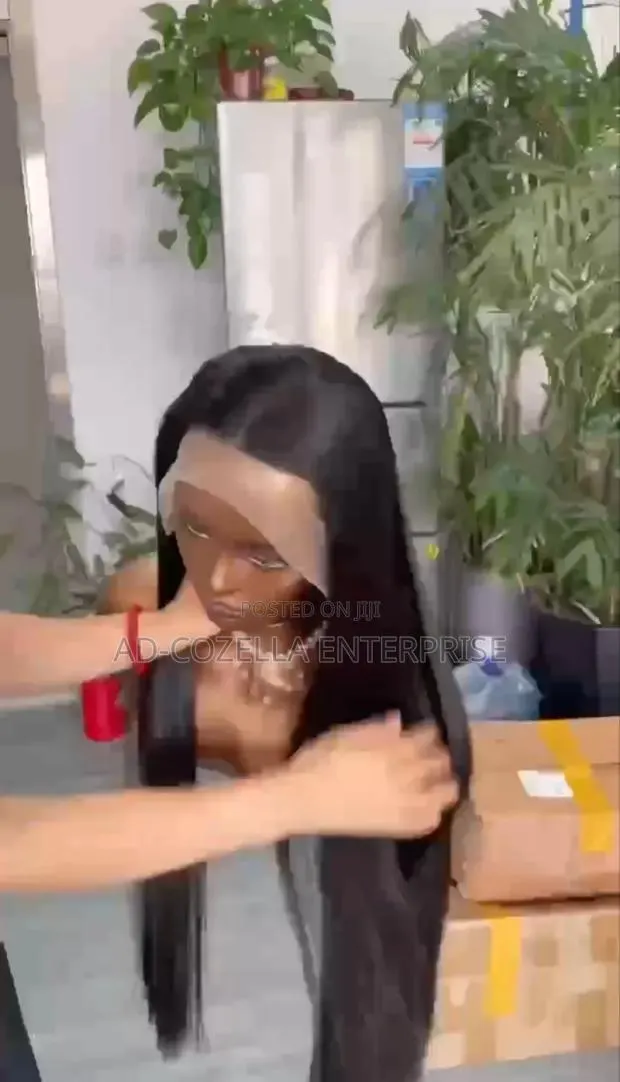 26 Inches Bone Straight Wig · Photo 1