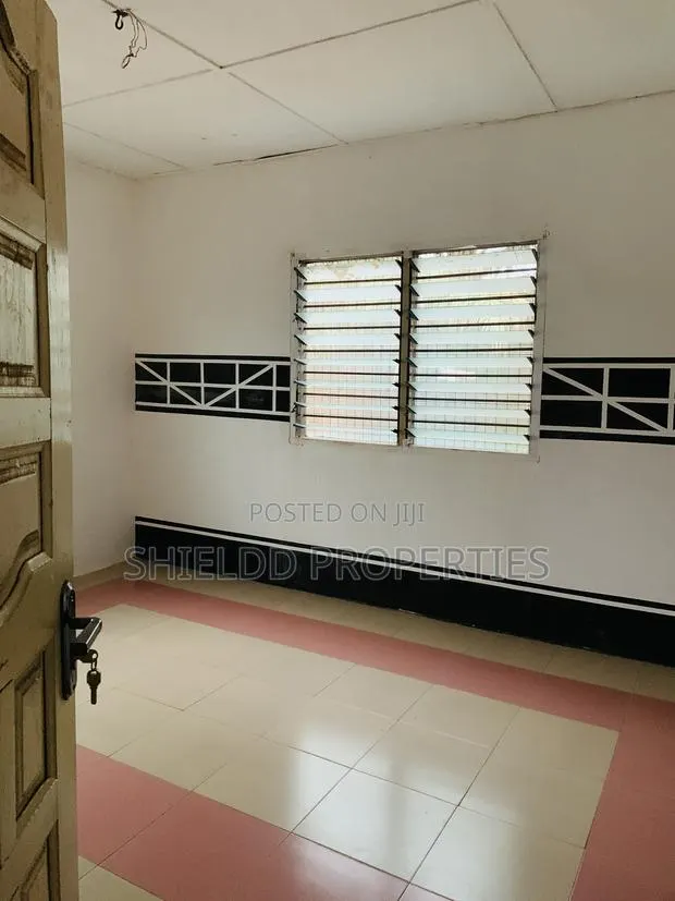 1bdrm Apartment in Chamber And Hall, Frafraha for rent · Photo 1