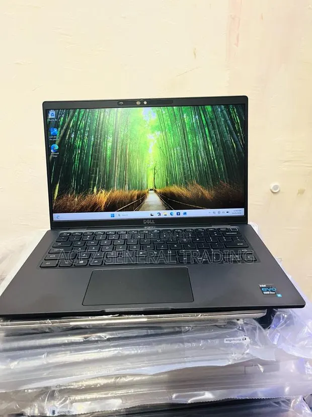 Laptop HP 16GB SSD 256GB · Photo 1