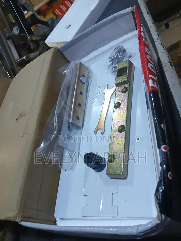 Floor Spring Pivot Hinges (100-150kg ) · Photo 5
