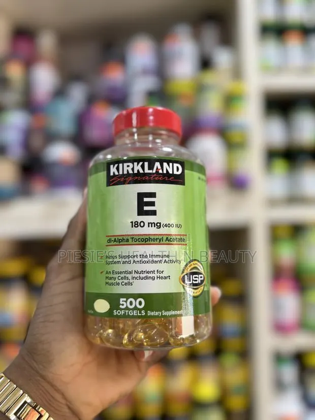 Kirkland Signature, Vitamin E 400 Iu BRDQT 500 Softgels · Photo 1