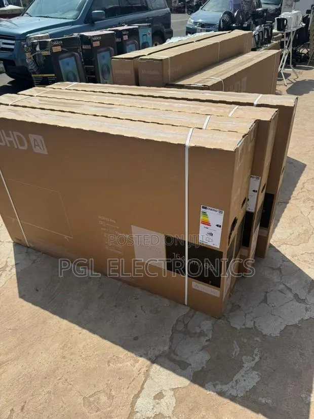 65-Inch LG Uhd Ai Ua73 Smart TV 2025 Hdr10 Pro · Photo 1