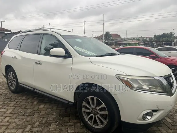 Nissan Pathfinder 2016 White