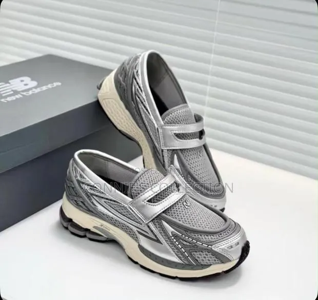 New Balance 1906l Loafers · Photo 1