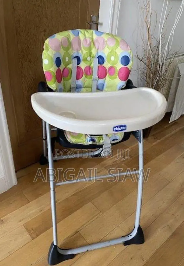 Baby High Chair · Photo 1