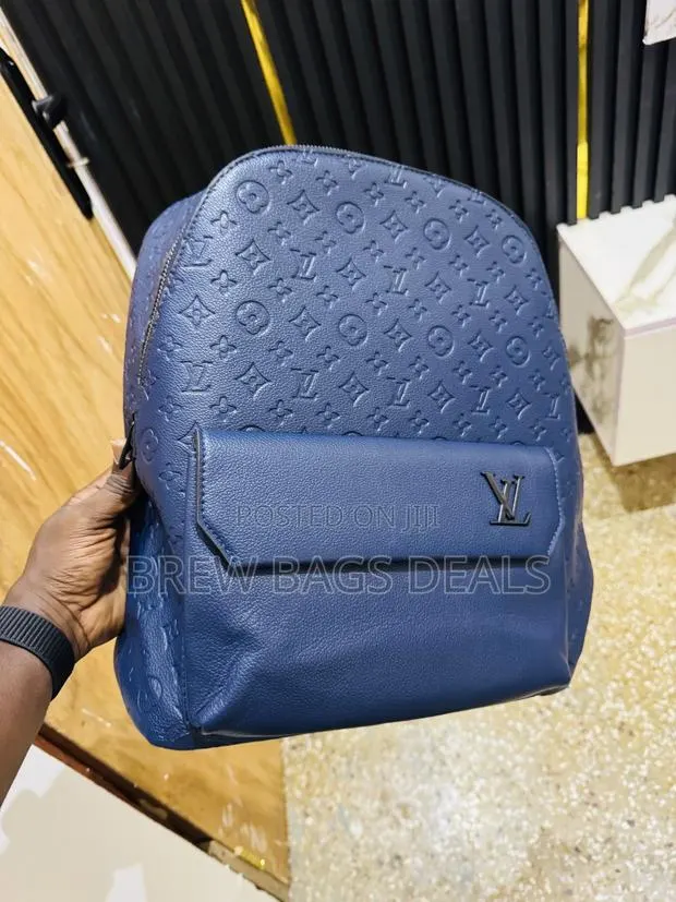 Quality Pure Leather Louis Vuitton Backpack. · Photo 1