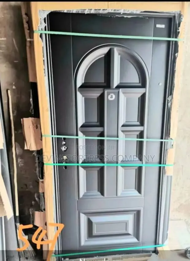 Black Strong And Quality Door Comes With Handle And · Photo 1