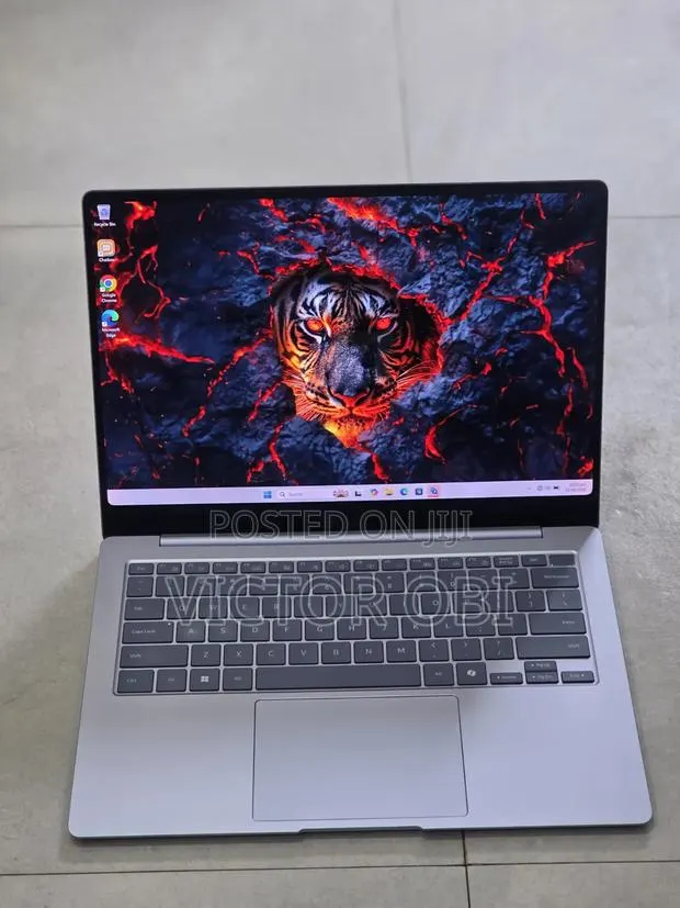 Laptop Samsung Galaxy Book4 16GB Qualcomm Snapdragon X Elite SSD 512GB · Photo 1